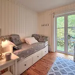 Feriehus Front In With House Sea View Vaksdal