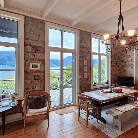 Front In With House Sea View Vaksdal