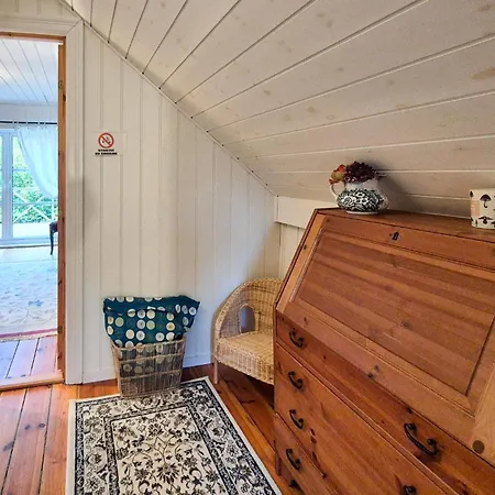 Front In With House Sea View Semesterbostad *