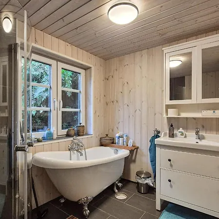 Σπίτι διακοπών Front In With House Sea View