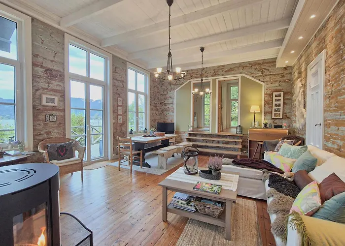 Holiday home Front In With House Sea View Vaksdal