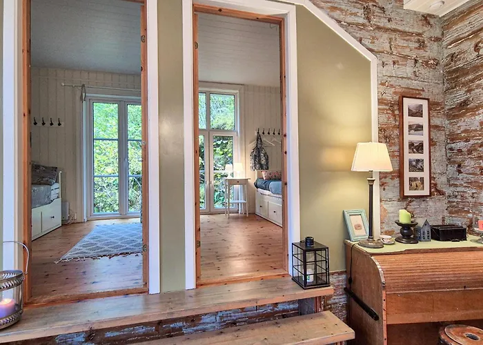 Front In With House Sea View Holiday home Vaksdal